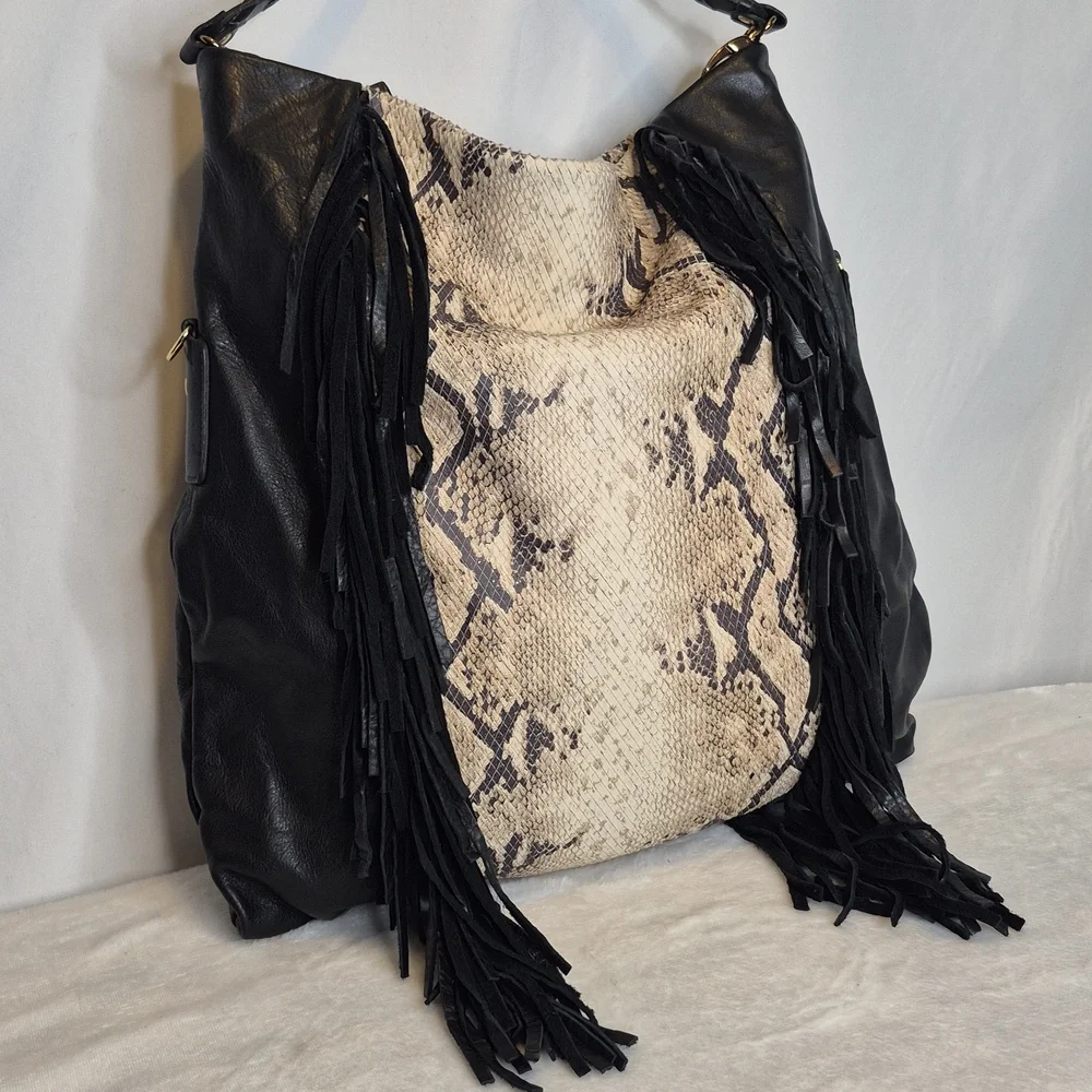 Clever Carriage Company All Leather With Fringe $685 RETAIL